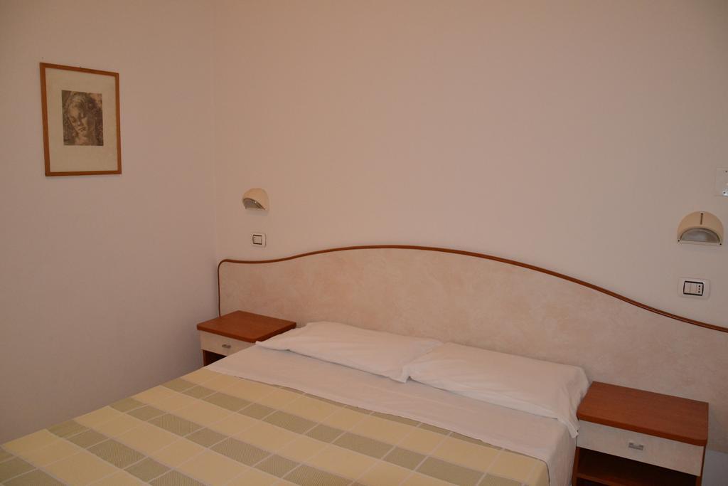 Hotel Ariston 미사노아드리아티코 객실 사진
